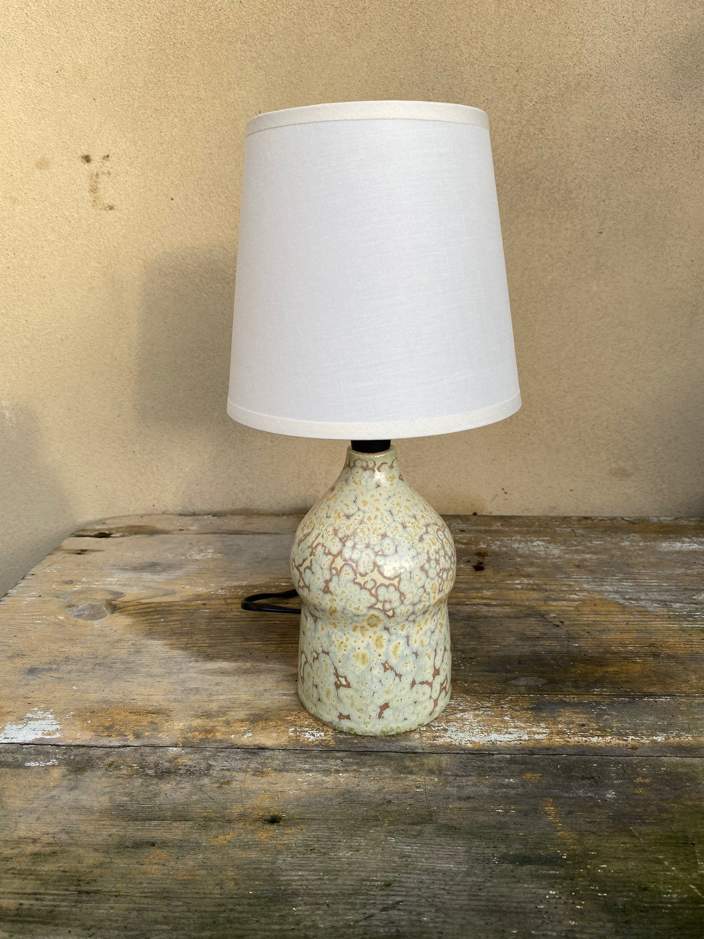 Bordlampe inkl. skærm